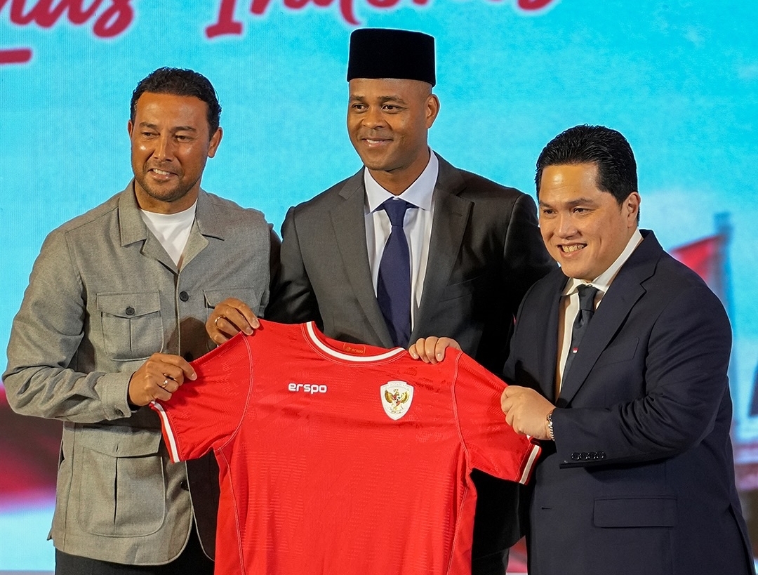 Patrick Kluivert Optimistis Bawa Timnas Indonesia Lolos ke Piala Dunia 2026