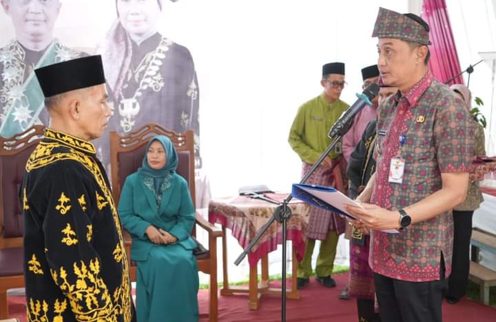 Lembaga Adat Desa Sungai Bertam Resmi Dikukuhkan oleh PJ Bupati Muaro Jambi Bachyuni 