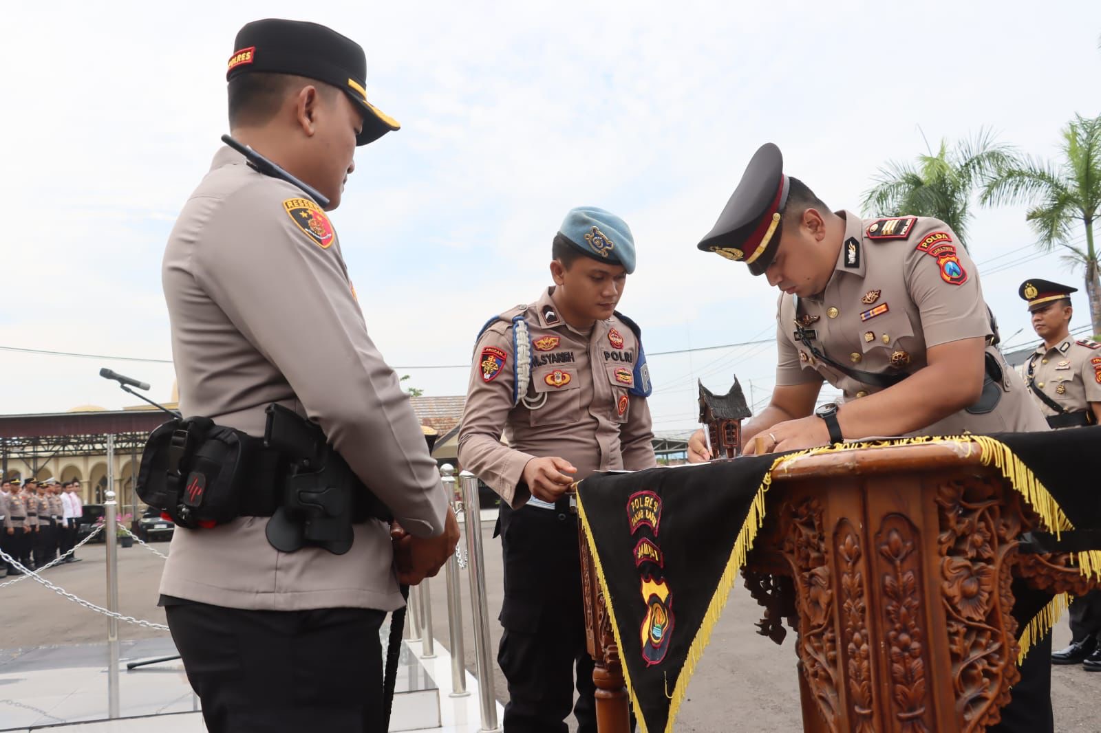 Polres Tanjab Barat Gelar Sertijab Empat Perwira Setingkat Kasat dan Kapolsek
