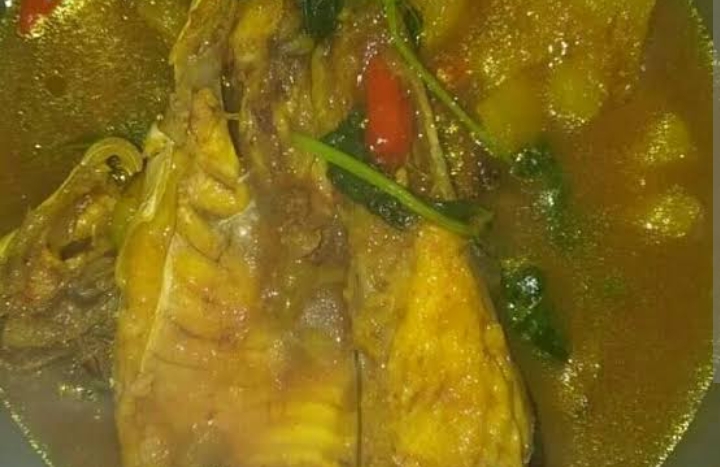 Memasak Pindang Ikan Khas Jambi: Kelezatan Tradisional yang Menggoda Selera