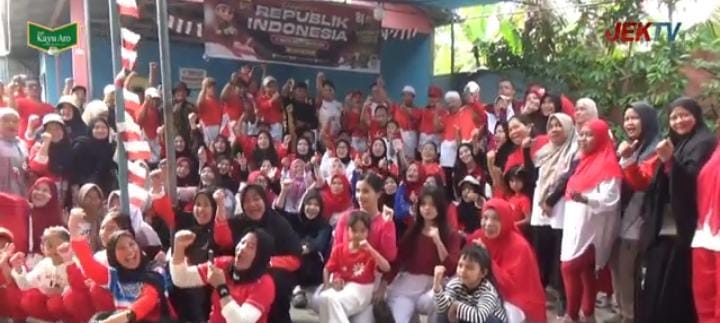 Bertabur Hadiah, Warga RT 38 Perumahan Atalanta Jambi Antusias Sambut HUT RI ke-81  