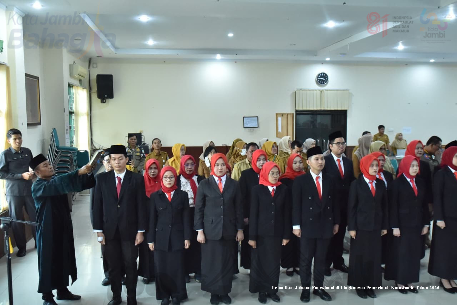 42 Pejabat Fungsional Pemkot Jambi Dilantik, Sekda Tekankan Profesionalitas dan Pelayanan