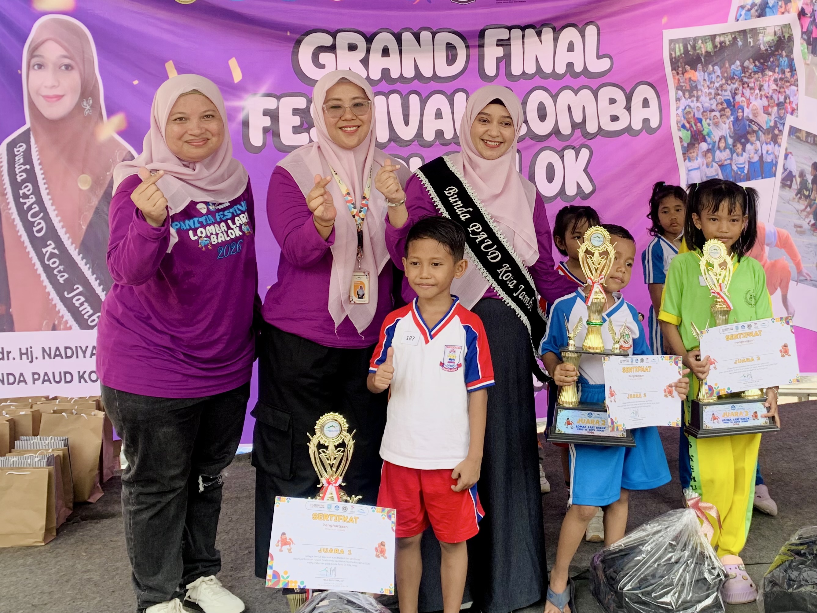 Lestarikan Permainan Tradisional, Ratusan Anak PAUD Adu Ketangkasan di Kampoeng Radja Jambi