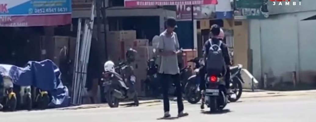 Parkir Liar Marak di Kota Jambi, Masyarakat Minta Aparat Berwewenang Tertibkan