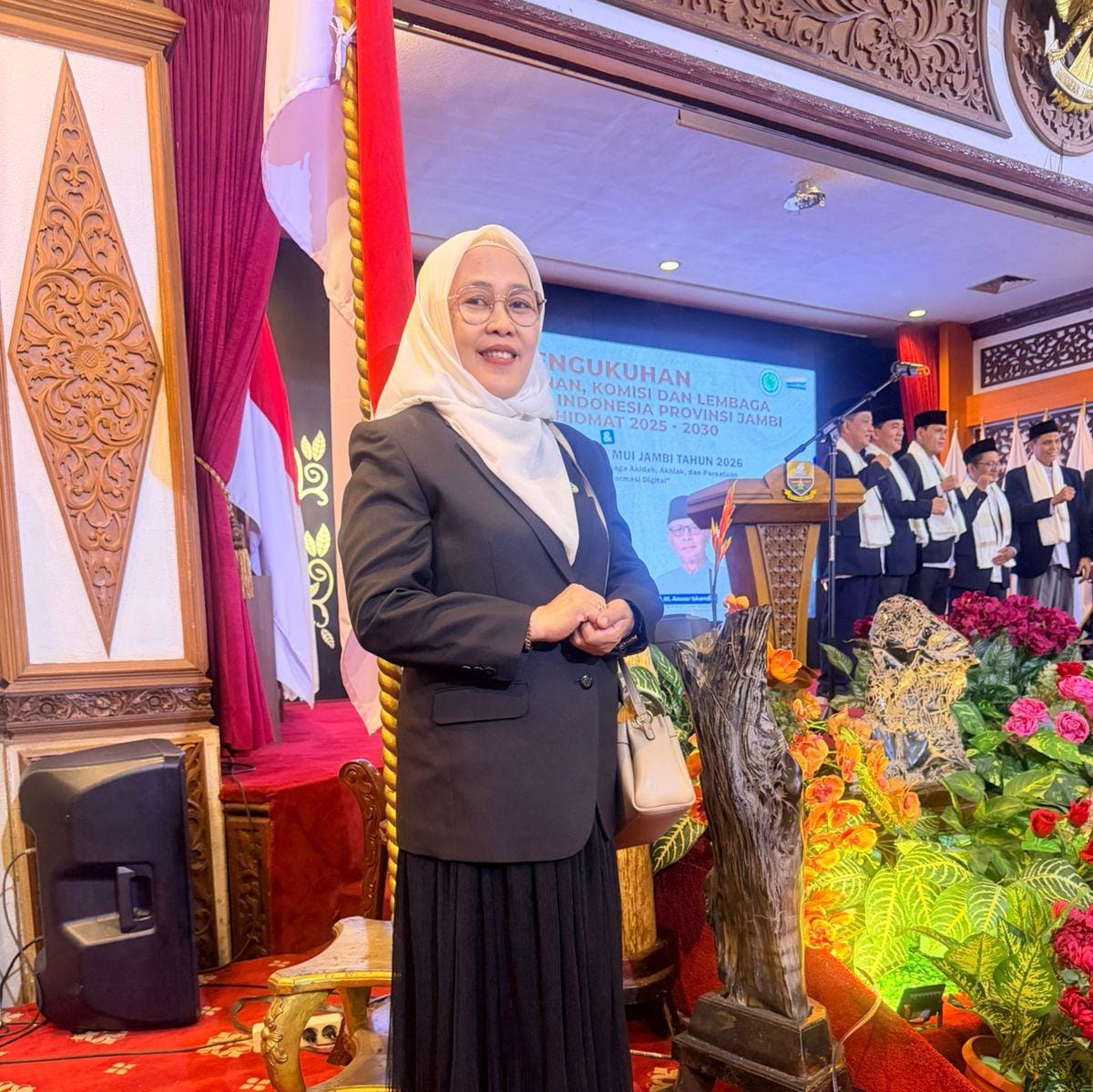 Dr.Rafidah ME Dilantik Sebagai Sekretaris Bidang Ekonomi Umat MUI Provinsi Jambi