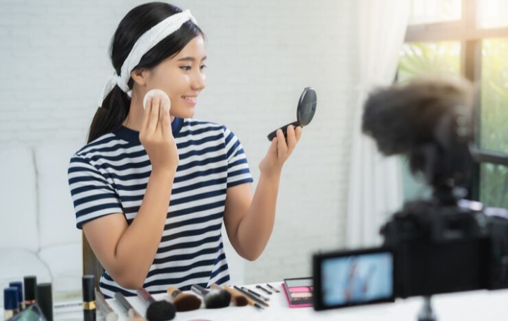 B ERL Healthy Glaze Cushion, Makeup Praktis untuk Kulit Flawless Tanpa Terasa Berat