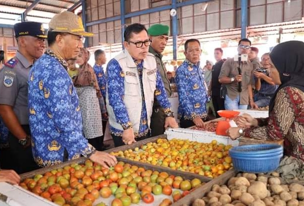 Walikota Ahmadi Pimpin Sidak, Pantau Harga Pangan Jelang Natal dan Tahun Baru 2024