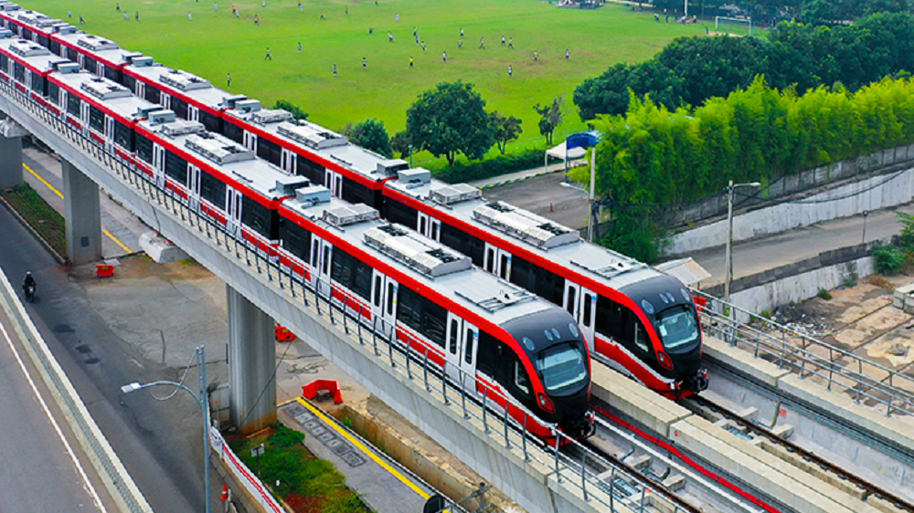 KAI Tambah 32 Perjalanan dan Perpanjang Waktu Operasional LRT Jabodebek