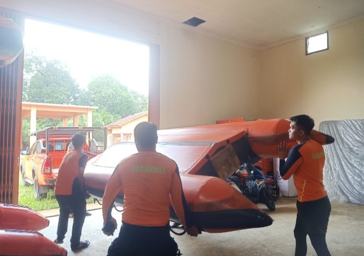 Pamit Mandi, Lansia 90 Tahun Hilang di Aliran Batanghari Tebo