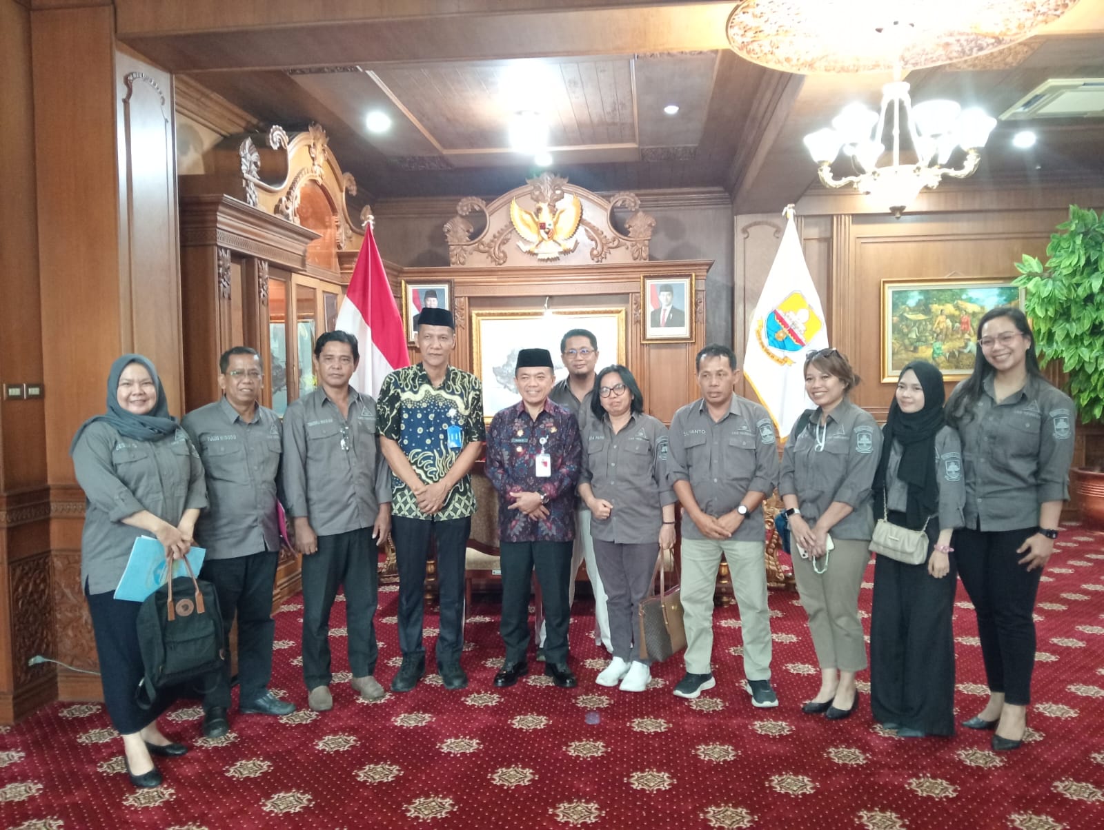 LKS Tripartit Jambi Sowan ke Gubernur bahas Program Kerja dan May Day 2025