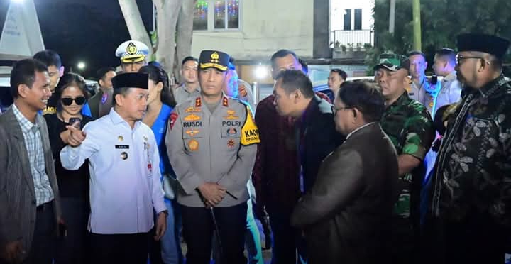 Gubernur Jambi dan Kapolda Tinjau Pelaksanaan Ibadah di Gereja