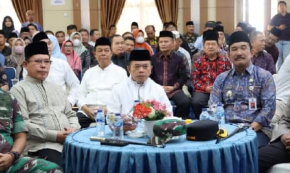 Disaksikan Gubernur Jambi Al Haris, Sungai Penuh dan Kerinci Tandatangani MoU TPA dan SPAM Regional