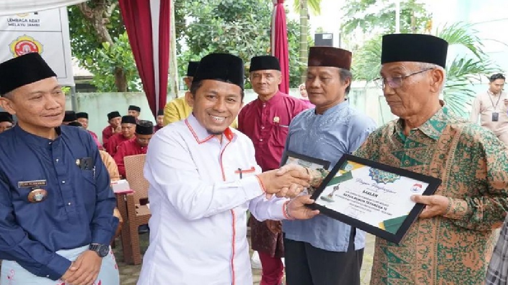 Anggota DPRD Kota Jambi Jasrul Harapkan Ketua RT Jaga Kerukunan