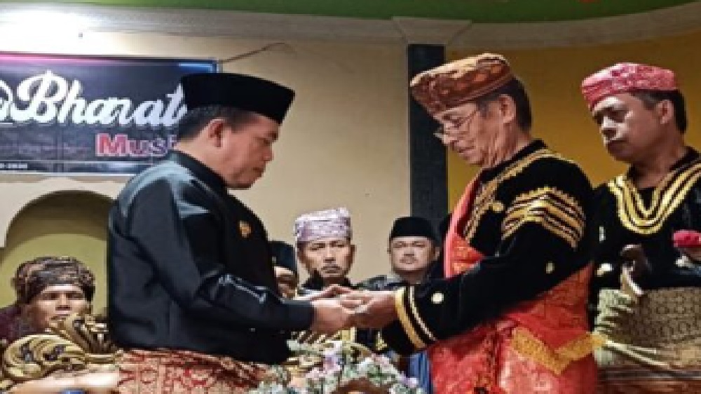 Hadiri Kenduri Adat di Kerinci, Gubernur Jambi Al Haris Disambut Hangat Keluarga Besar Lekuk 50 Tumbi Lempur