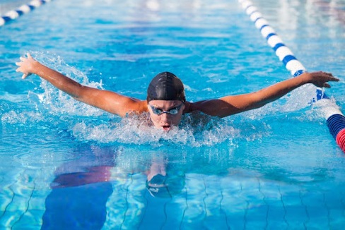 Olahraga Berenang, Menyegarkan untuk Tubuh dan Jiwa