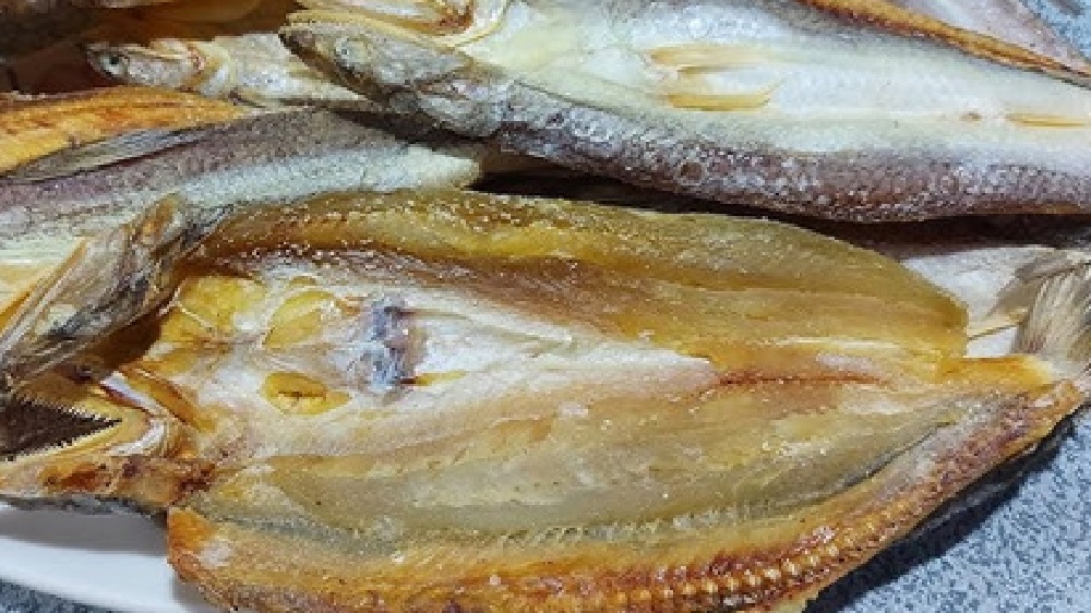 Sensasi Gurih Menggoda, Menjelajahi Cita Rasa Ikan Asin Khas Jambi di Bulan Ramadhan