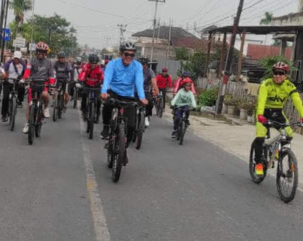 Wakil Wali Kota Antos Ikuti Gowes Sepeda dalam Rangka Hut TNI Ke 78 