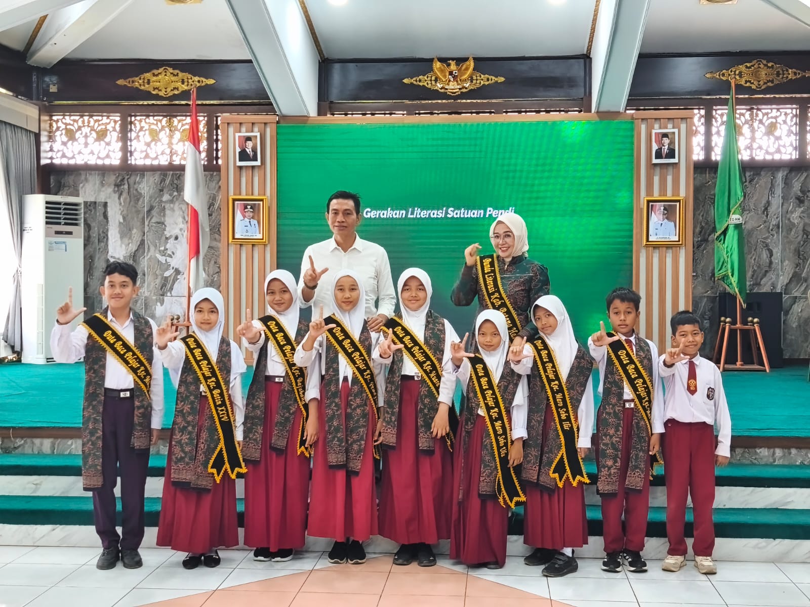 Bupati Batang Hari Kukuhkan Bunda Literasi