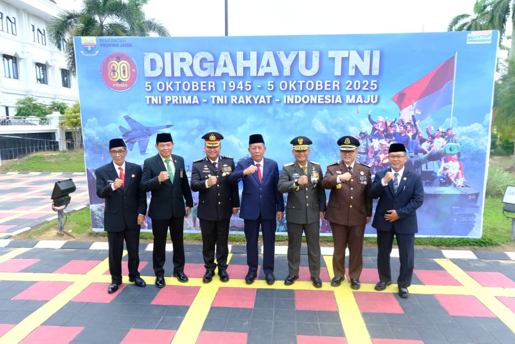 Wagub Sani Hadiri Upacara HUT ke-80 TNI