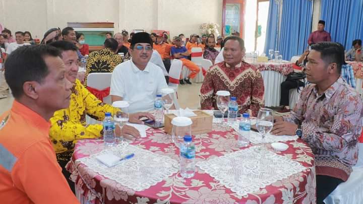 Bupati Tanjung Jabung Barat Dukung Kegiatan Bersih Kota Bersama PGPI dan DLH