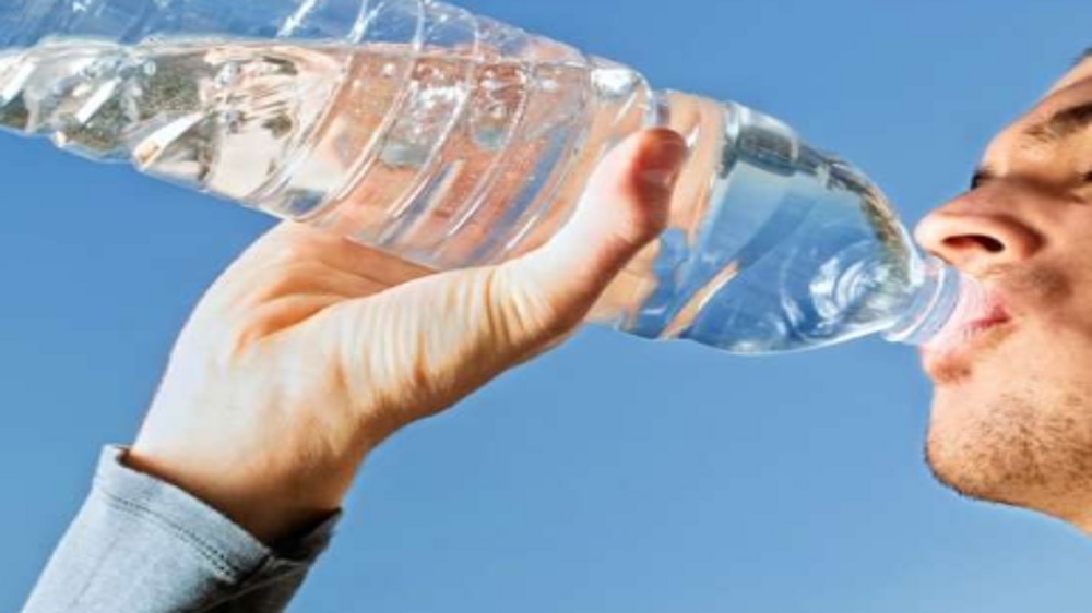 Harus Tahu, Tidak Hanya Mencegah Dehidrasi Berikut 7 Manfaat Kesehatan Minum Air Putih