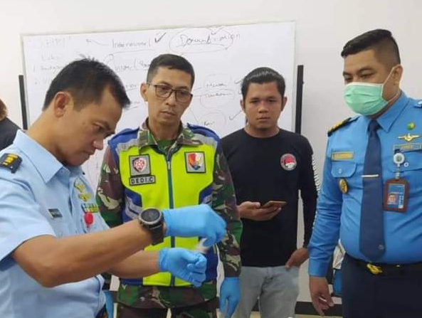 TNI AU Gagalkan Penyelundupan Sabu di Bandara SSK II Pekanbaru