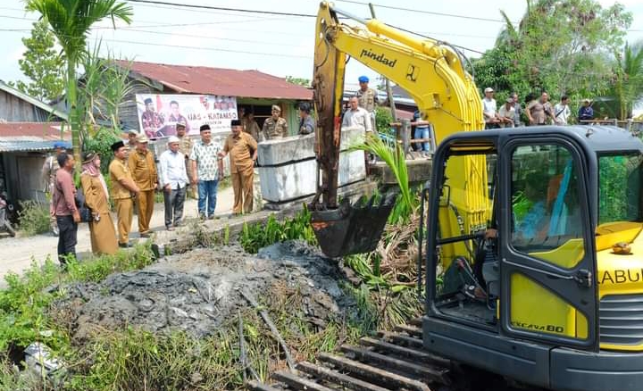 Normalisasi Parit Lapis, Langkah Konkret Atasi Banjir di Sungai Nibung Tanjab Barat 