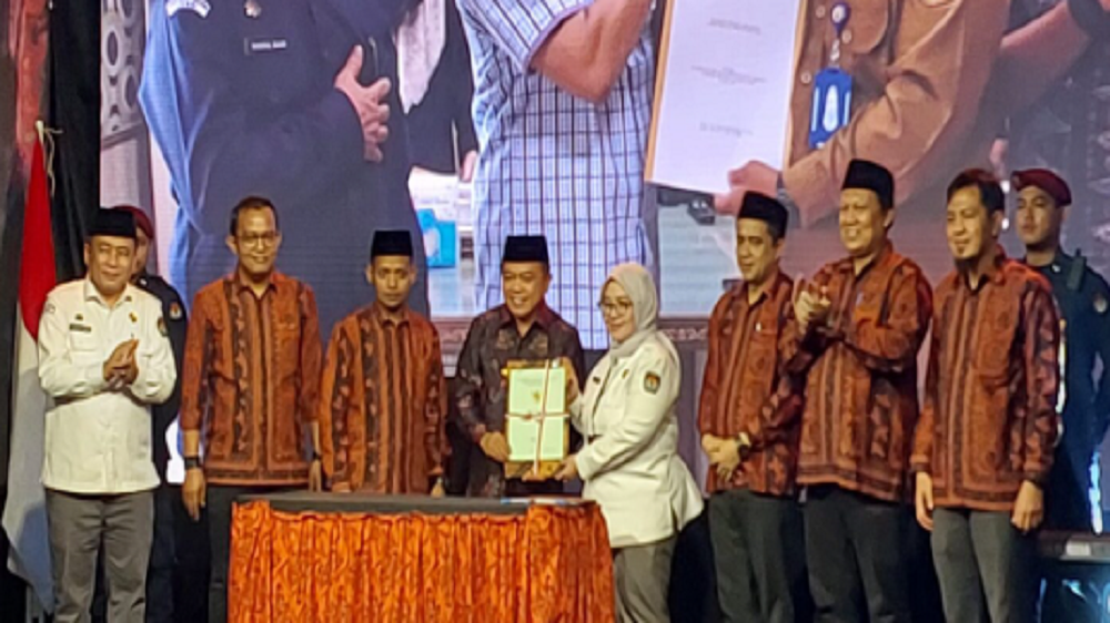 Pemerintah Provinsi Jambi Serahkan Aset Tanah dan Banguna ke KPU