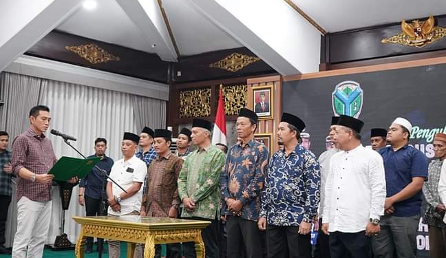 Bupati Fadhil Kukuhkan Persatuan Keluarga Batak Muslim Batanghari