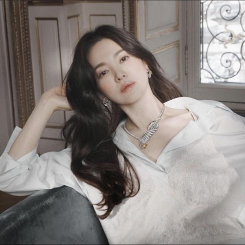 Paras Cantik dan Terkenal, Inilah Sosok Song Hye Kyo yang Dikenal Baik Hati