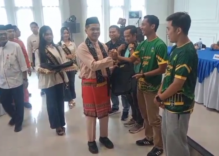 Wakil Bupati Gerry Buka Pelatihan Wasit dan Pelatih Sepak Bola di Sarolangun