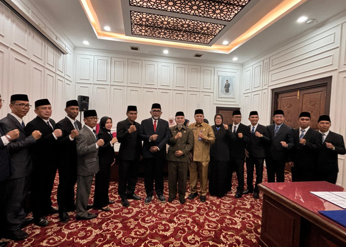 Breaking News: Pemprov Jambi Lantik 12 Pejabat Eselon 3