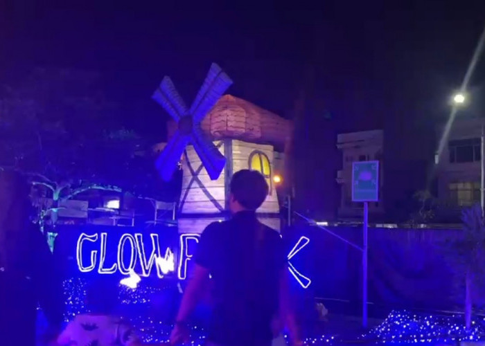 Glow Park Hadirkan Gemerlap Cahaya dan Wahana Hiburan Keluarga di Kota Jambi