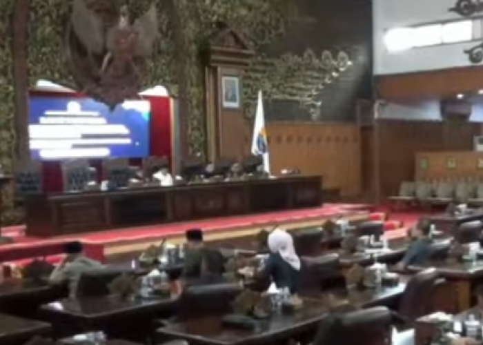 DPRD Jambi Gelar Paripurna Penyampaian Ranperda Pertanggungjawaban APBD 2025 dan Rancangan KUA-PPAS 2027  