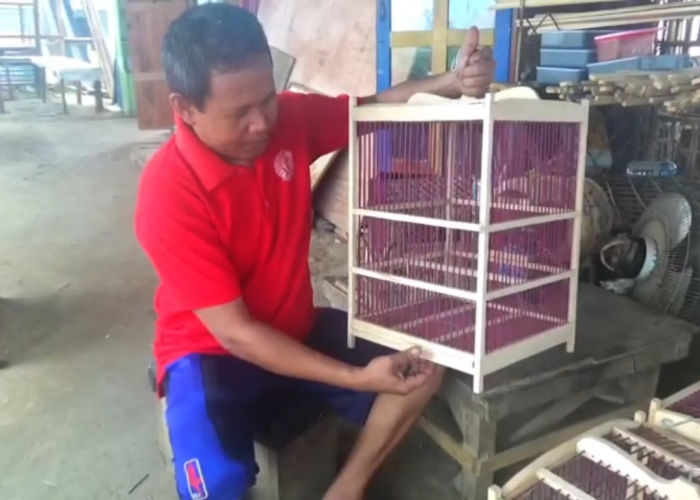 Dari Bambu Jadi Produk Bernilai, Warga Binaan Lapas Bangko Tekuni Pembuatan Sangkar Burung