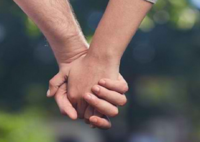 Manfaat Pegangan Tangan dengan Pasangan: Sentuhan yang Memiliki Kekuatan