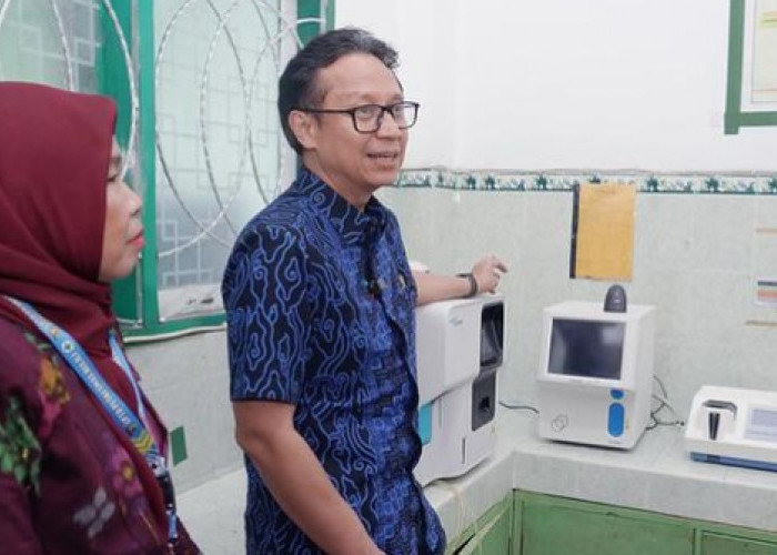 Menkes Tinjau Kelengkapan Fasilitas Layanan Kesehatan di Puskesmas dan RSUD di Kota Palu 
