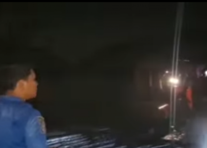 Dua Rumah Semi Permanen di Lorong Namira Kuala Tungkal Terbakar, Penyebab Masih Diselidiki  