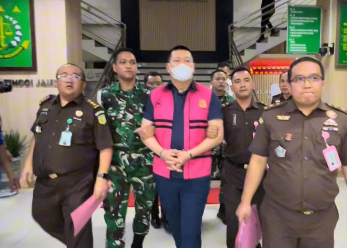 Komisaris Pt Pal Resmi Ditahan Terkait Dugaan Korupsi Kredit Rp105 Miliar Di Bank Bni Kota Jambi