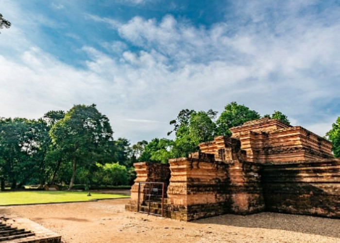 Kompleks Candi Muaro Jambi telah banyak mengalami pemugaran, begini respon warga sekitar!