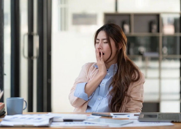 4 Tips Supaya Nggak Ngantuk di Kantor saat Puasa!