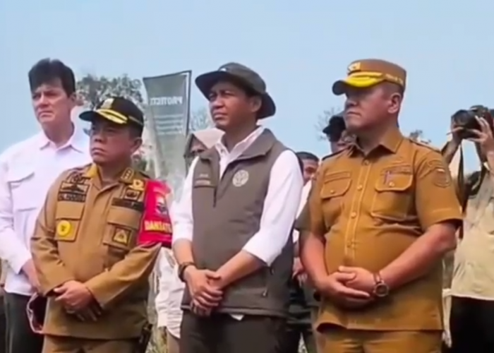 Tinjau Bukit Tigapuluh Tebo, Menhut Apresiasi Penanganan Karhutla dan Konservasi Gajah