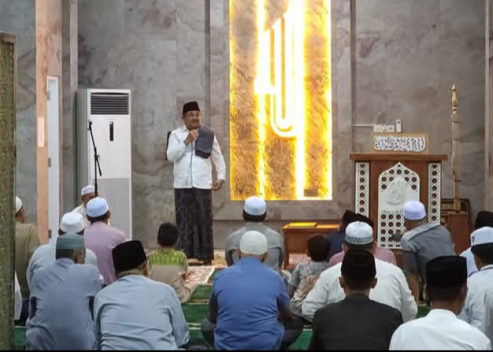 Bupati Tanjab Barat Ajak Umat Perbanyak Istighfar Menjelang Berbuka di Bulan Ramadhan