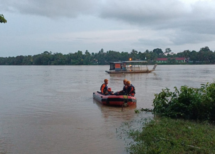 Pulang dari masjid, Amri diduga tenggelam di Sungai Batanghari