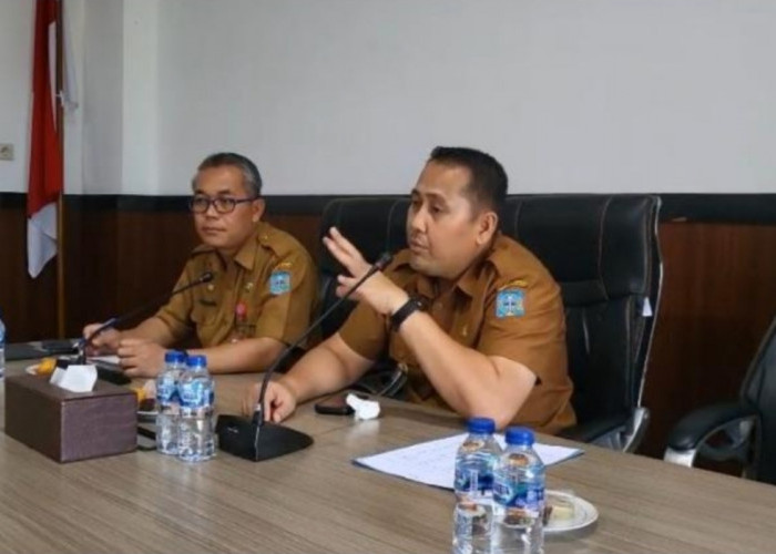 Demi Korban Banjir, Bupati M Syukur Cari Solusi Anggaran hingga Gunakan Dana Pribadi