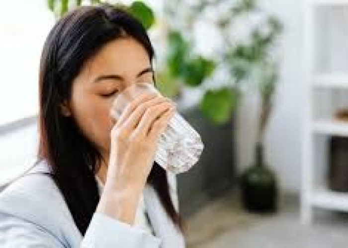 Cara Efektif Mencegah Dehidrasi Saat Puasa Tanpa Minum Berlebihan 