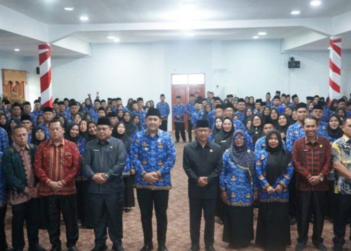Lantik 237 Kepala Sekolah, Bupati M. Syukur Sampaikan 4 Pesan Penting