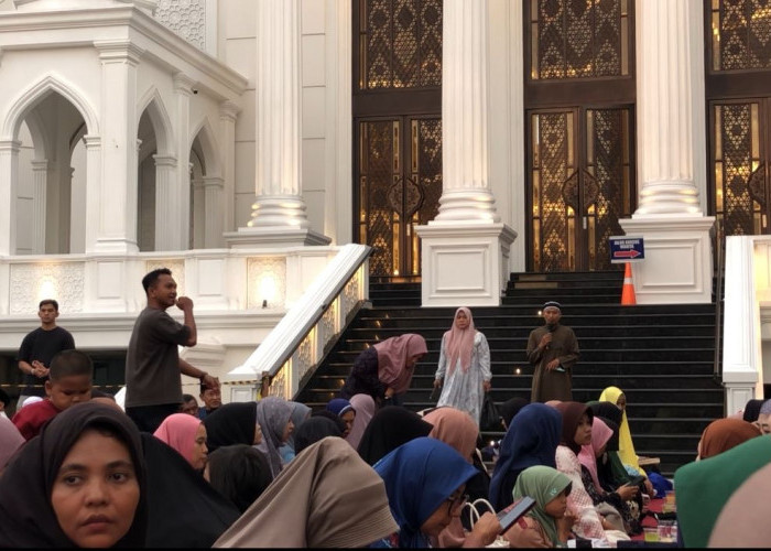 Program Ramadan Masjid Baitun Nur Darlis Hadirkan 500 Porsi Buka Puasa Setiap Hari