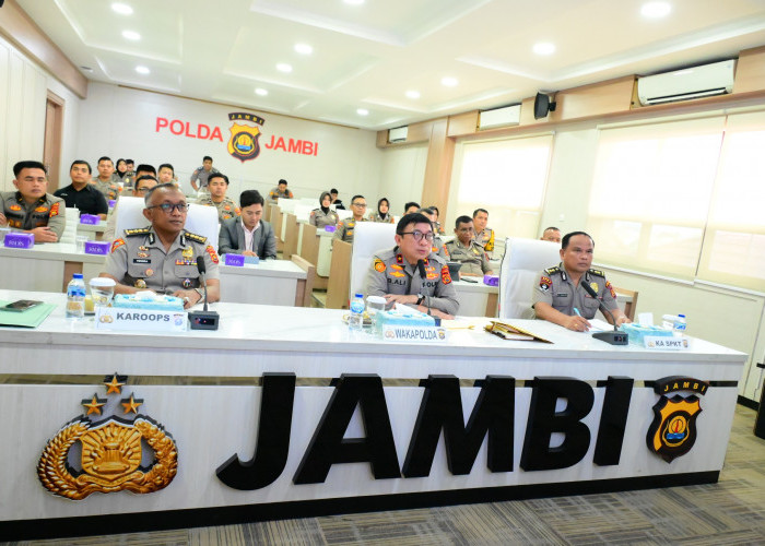 Pelatihan Public Speaking Call Center 110, Polda Jambi Tingkatkan Profesionalisme Pelayanan Publik