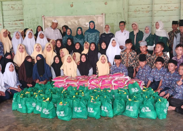 TP PKK dan BAZNAS Merangin Berikan Sembako dan Pemeriksaan Kesehatan Gratis bagi Lansia serta Dhuafa